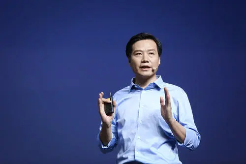 雷军的成功不是偶然，背后的故事令人汗颜辛酸